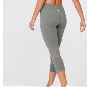 Gray My Protein Heartbeat Cropped Leggings